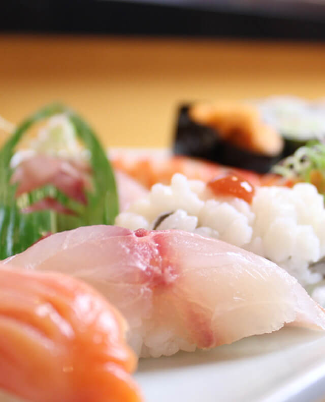 orizuru sushi pieces nigiri sushi