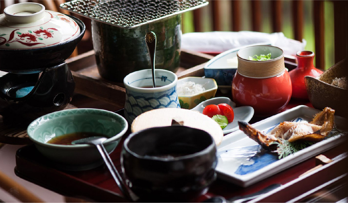 A traditional kaiseki (set course) dinner