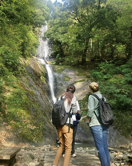 Hike to Saruo Waterfalls