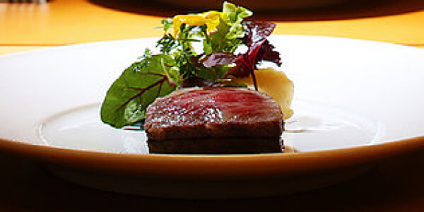 Ricca steak in full course menu