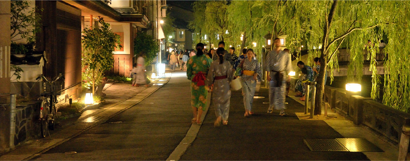 Kinosaki Onsen-Hopping in Yukata